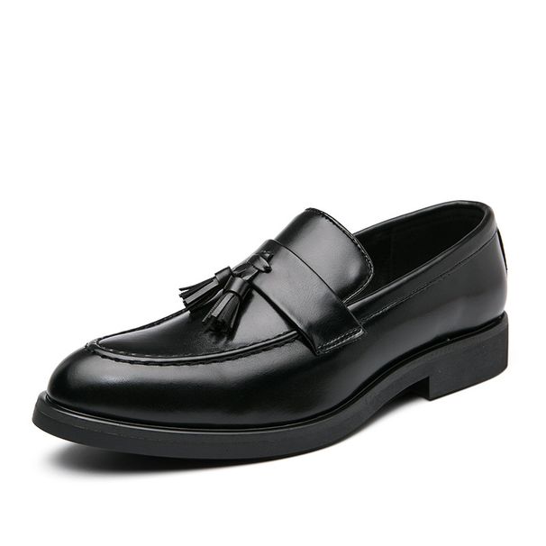 Men's Popular Fashion Loafer Casual Shoes Lightweight Popular Men's Large Size Tassel Brogue Casual Slip-on Leather Shoes_vogvips.com