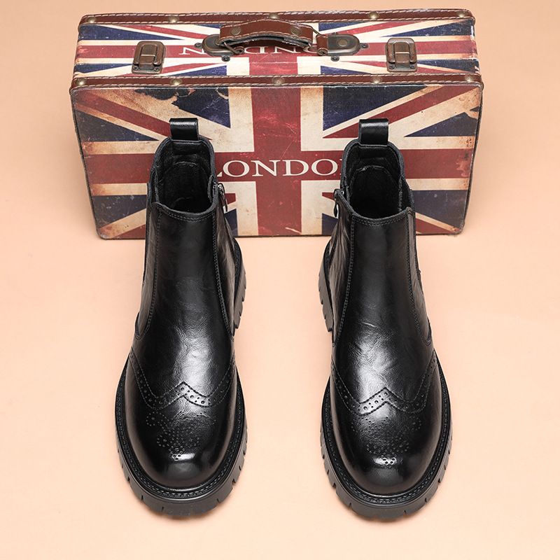 2026 Style Men's High-End British Chimney Carved Pointed Toe Short Casual Black High-Top Martin Leather Boots_vogvips.com