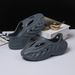 2024 Summer New Men's EVA Closed-Toe Sandals Trendy Clogs Waterproof Beach Shoes_vogvips.com