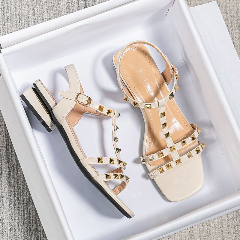 Warren Summer New Fashion Super Mid-heel Rivets Word Low-heeled Sandals Women's Large Size Shoes 41-43 Foreign Trade Sources_vogvips.com