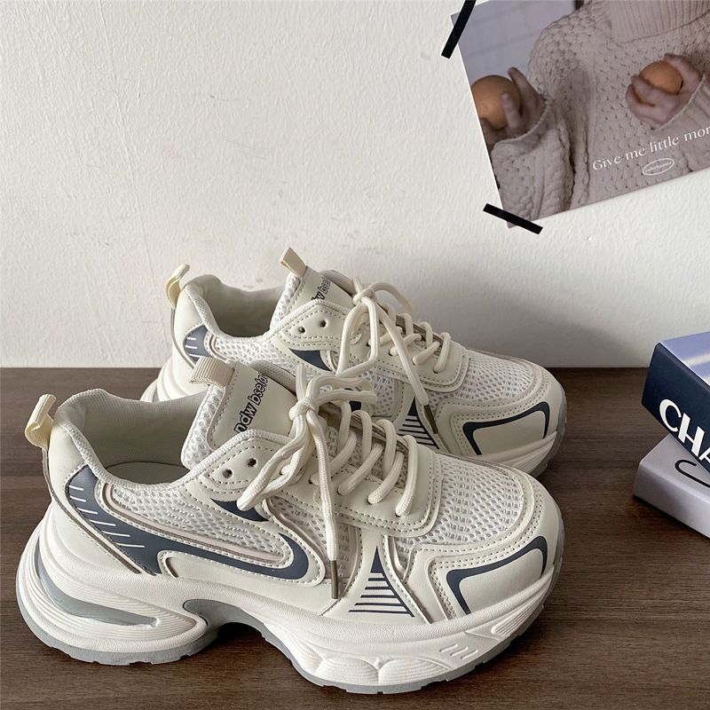 Dopamine Little Wings Alphabet Shoes Female Ins Tide 2024 Spring Trendy Joker Leisure Students Small White Shoes_vogvips.com