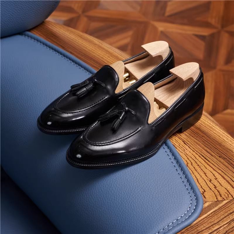 Black Leather Fringe Business Shoes Men's British Style Casual Leather Loafers Slip-On Single Shoes Party High Quality Shoes_vogvips.com