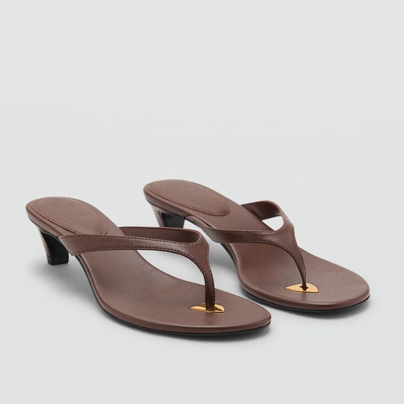Summer Outdoor Slippers 2025 New Style Clip-Toe Metal Mid-Heel Fashion Thin Heel Sandals Women's Beach Flip-Flops_vogvips.com
