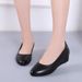 Clearance Year-End Non-Slip Leather Soft Sole Women Wedge Flat Shoes_vogvips.com