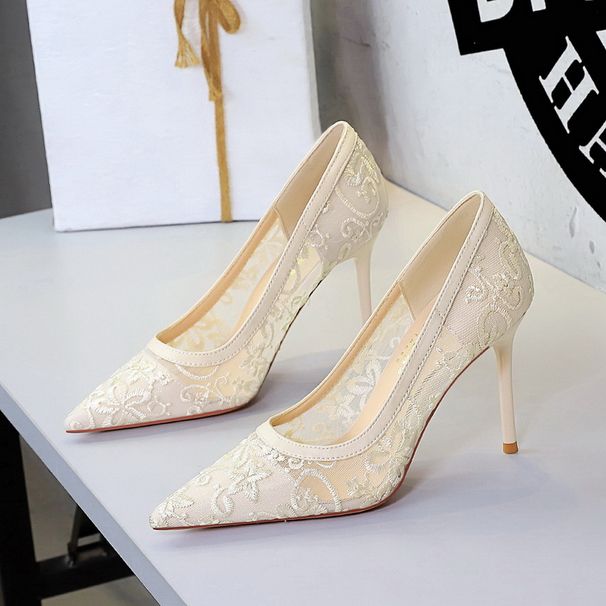 Women's Stiletto Heel Pumps Style Hollowed Out Super High Heels Women's Shoes Pointed Toe Low Mouth Banquet High Heels Floral Stiletto Lace Single Shoes Women's Shoes_vogvips.com