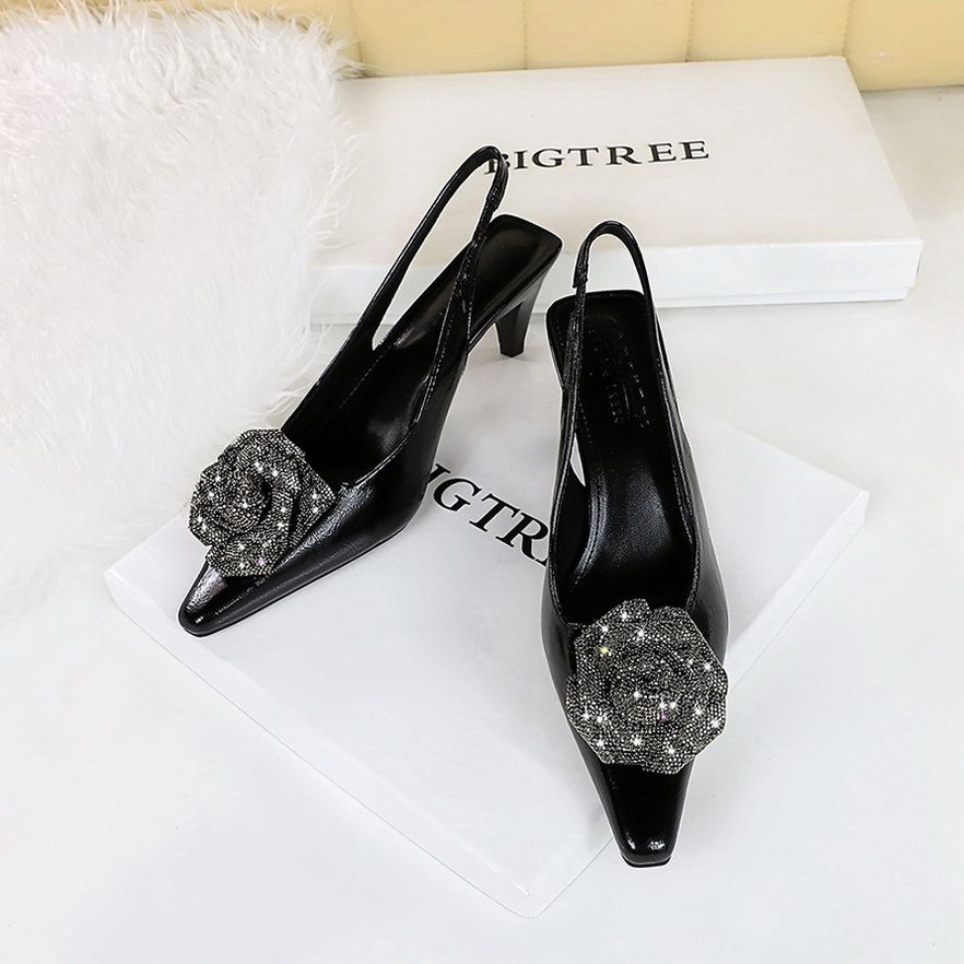 Women's shoes high heels shallow mouth pointe hollowed back trip with rhinestone flower shoes_vogvips.com