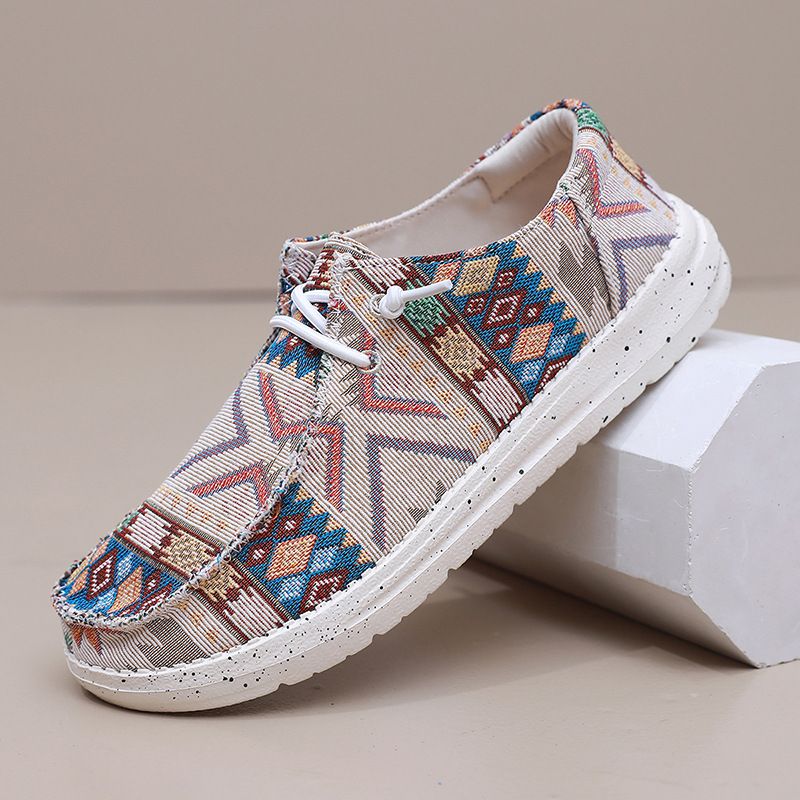 Casual shoes Lightweight loafers cloth shoes for men and women_vogvips.com
