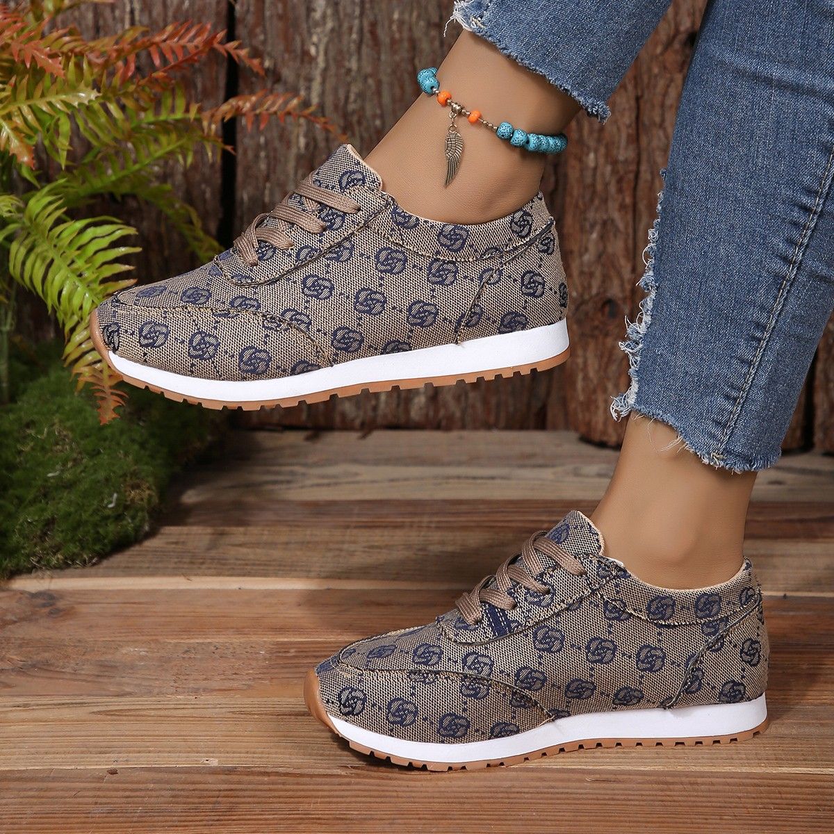 Plus-size casual sports shoes for women solid-color single shoes with flowers_vogvips.com