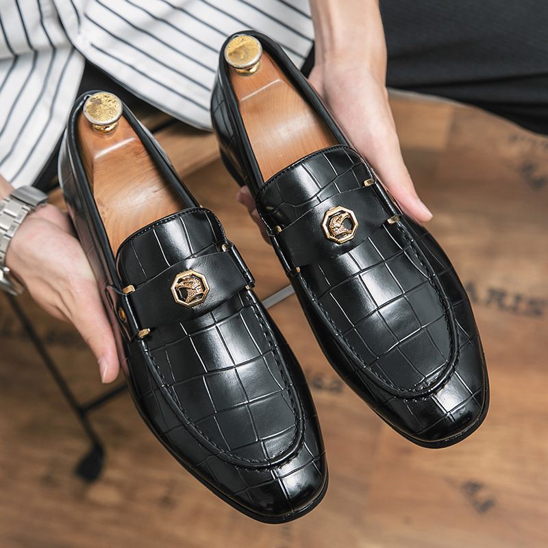 Large Size Business Men's British Fashion Loafers Formal Breathable Slip-on Office Professional Leather Shoes_vogvips.com