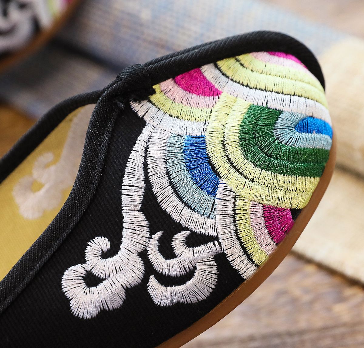 Slippers, Waves, Embroidery, Embroidered Cloth Shoes, Women's Fabric Slippers, Sandals_vogvips.com
