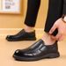 Casual men's leather soft soled dad shoes_vogvips.com