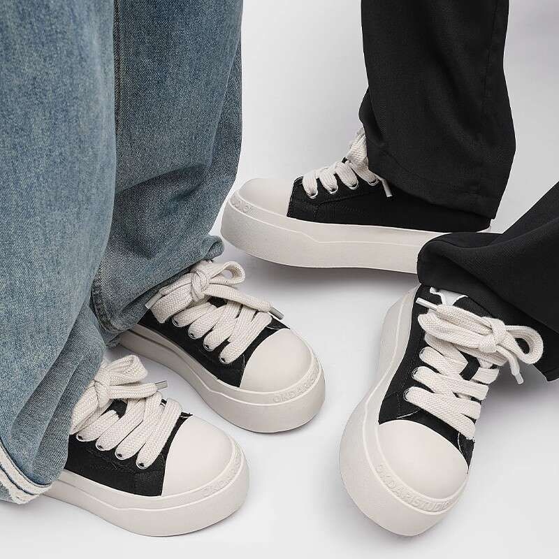black And White Thick Soled Sneakers Women New Breathable Height Increasing Casual Sports Shoes Men_vogvips.com