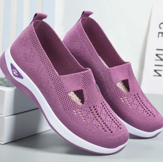 Women's Slip-On Casual Shoes Breathable Comfortable Soft Sole Easy to Walk in Versatile Spring Style for Middle-Aged And Elderly Mothers_vogvips.com