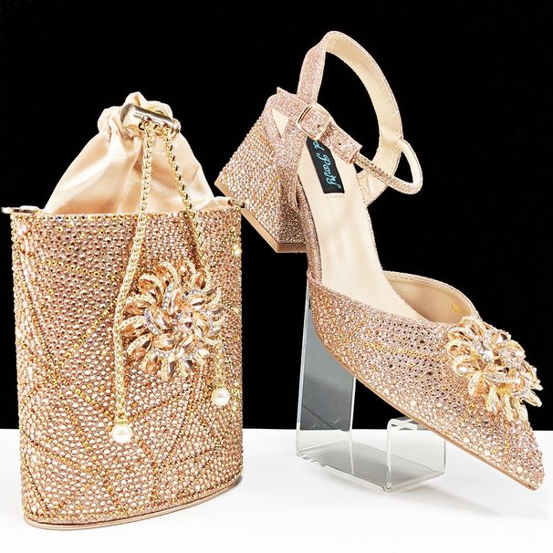 Women’s Shoes Women's high heeled pointed shoe and bag set Diamond flower embellishment Exquisite hot diamond bucket bag Party and daily wear_vogvips.com
