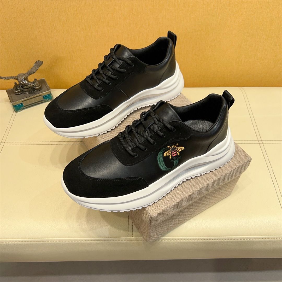 Fuguqi Little Bee Cool Men's Sports Running Luxury High End Soft Soled Dad's White Shoes_vogvips.com