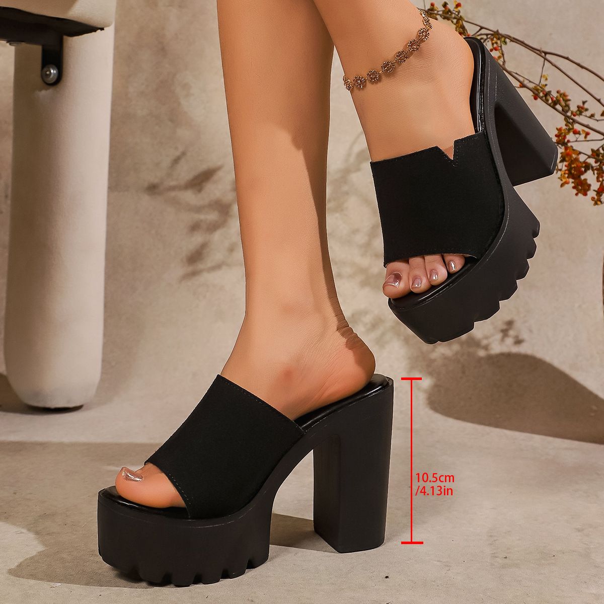 Summer Style Solid Color Women's Chunky Heel Round Toe Sandals Plus Size Black European And American Style_vogvips.com