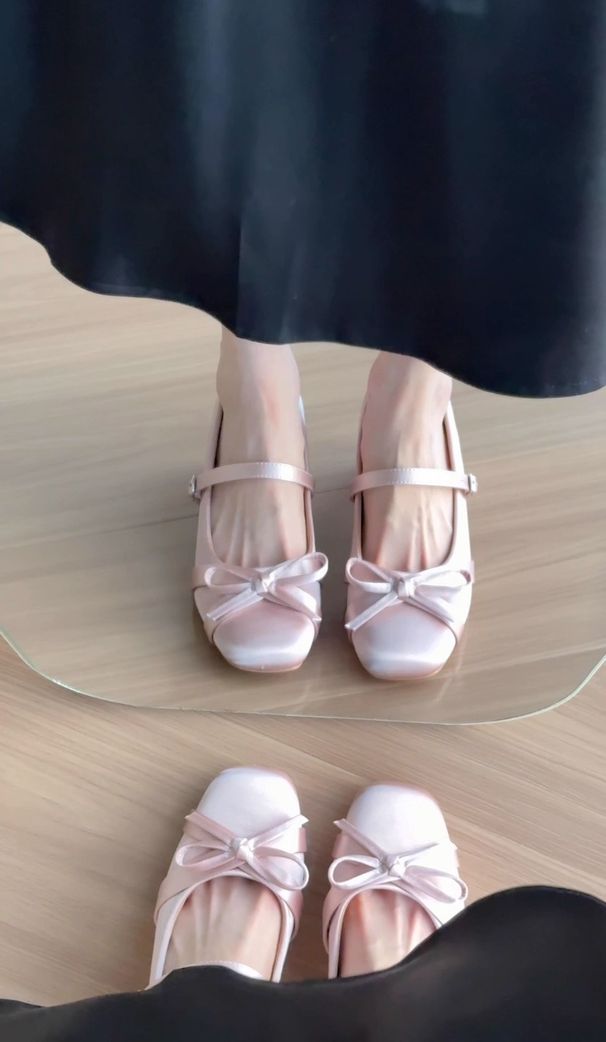 7cm Internal Height Increase Satin Bow Mary Jane Women's High-heeled 2026 New French Style Chunky Heel Single Shoes,_vogvips.com