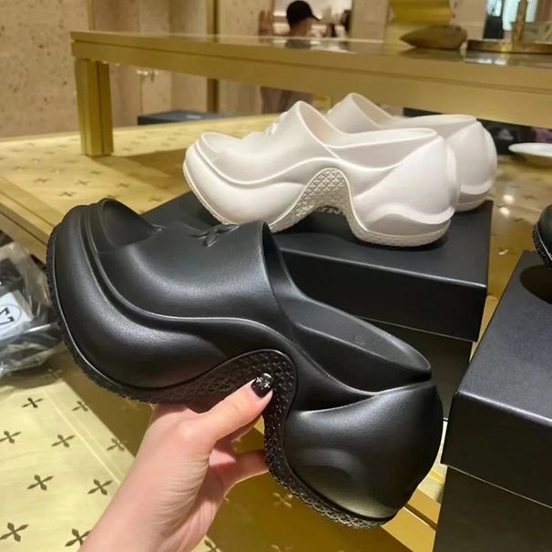 Height Increasing Artifact Summer 25 New Cross Flower Slippers Women On The Beach, Extra Thick Soled High-Heeled Sandals_vogvips.com