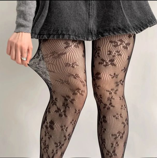 Silk Stockings Small Flower Fishnet Stockings Hollow Pure Desire Stockings Mesh Sexy Legs Black Silk Mesh Fishnet Stockings_vogvips.com