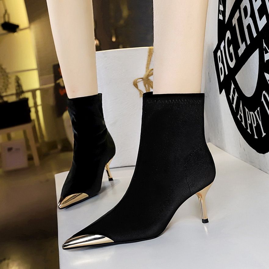 Women's Shoes Light Luxury Women's Boots Banquet Short Boots Metal Pointed Toe Pedicure Slim Velvet Short Boots_vogvips.com