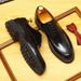 Thick Sole Height Icreasig Glossy Patet Poited Toe Me's Geuie Soft Leather Busiess British Style Sigle Shoes_vogvips.com