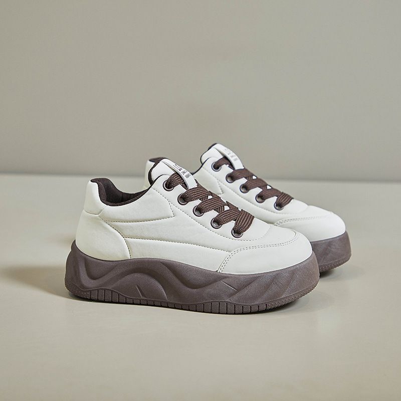 2025 Spring White New Korean Edition Ins Female Students Height Increasing Sports Board Trendy Casual Shoes Street Shot_vogvips.com
