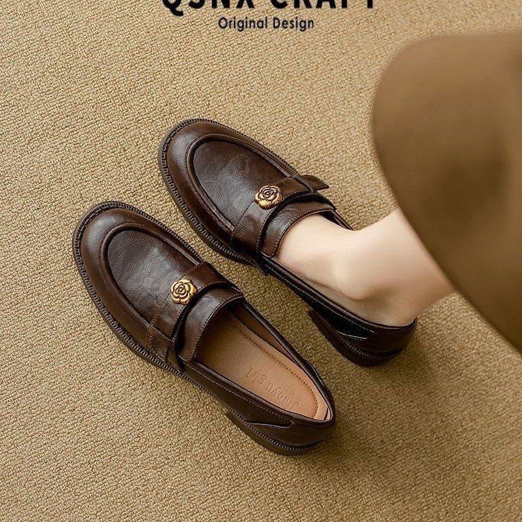 2025 Autumn Camellia Loafers For Women, New Vintage British Style Small Leather Shoes With Soft Soles, Slip-On Flats_vogvips.com
