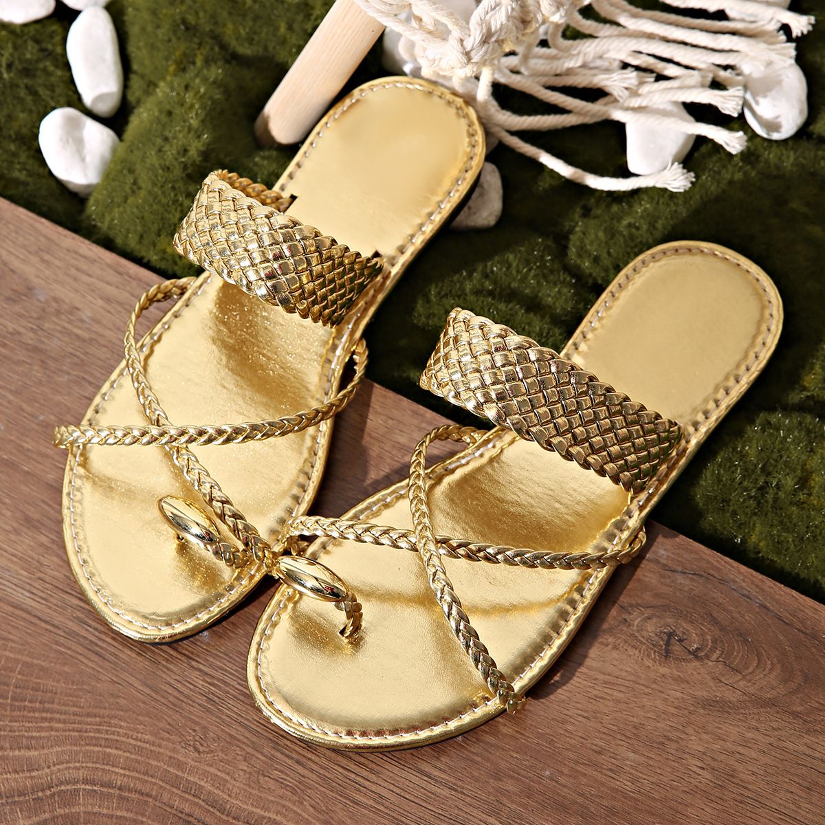 Women's Shoes Summer New Flat Toe Slippers For Women Simple Fashion Lightweight Beach Sandals For Women_vogvips.com