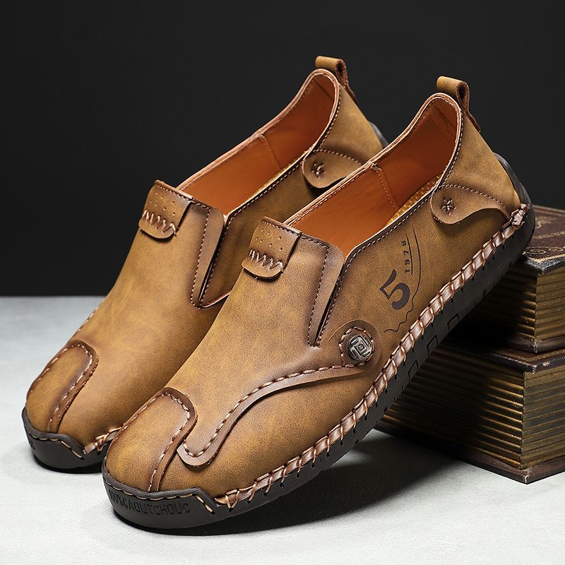 Hot Selling Handmade Stitched Sole Casual Leather Outdoor Slip-On Loafers Driving Men's Shoes_vogvips.com