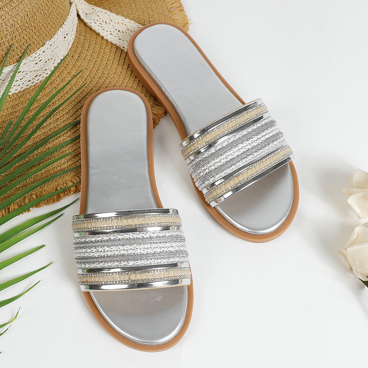 plus Size Flat Beach Sandals Slippers for Women Retro Style Summer 2026 Voltage Controlled Women's Shoes_vogvips.com