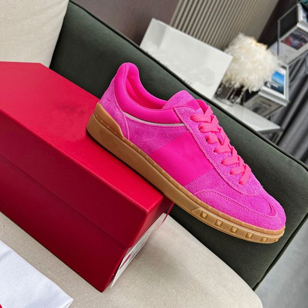Retro German-Style New New Model Flat Genuine Leather Versatile White Shoes For Women Casual Sports Couple Sneakers_vogvips.com