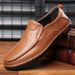 2022 New Cross-Border First Layer Cowhide Slip-On Leather Soft Surface Non-Slip Men's Shoes_vogvips.com