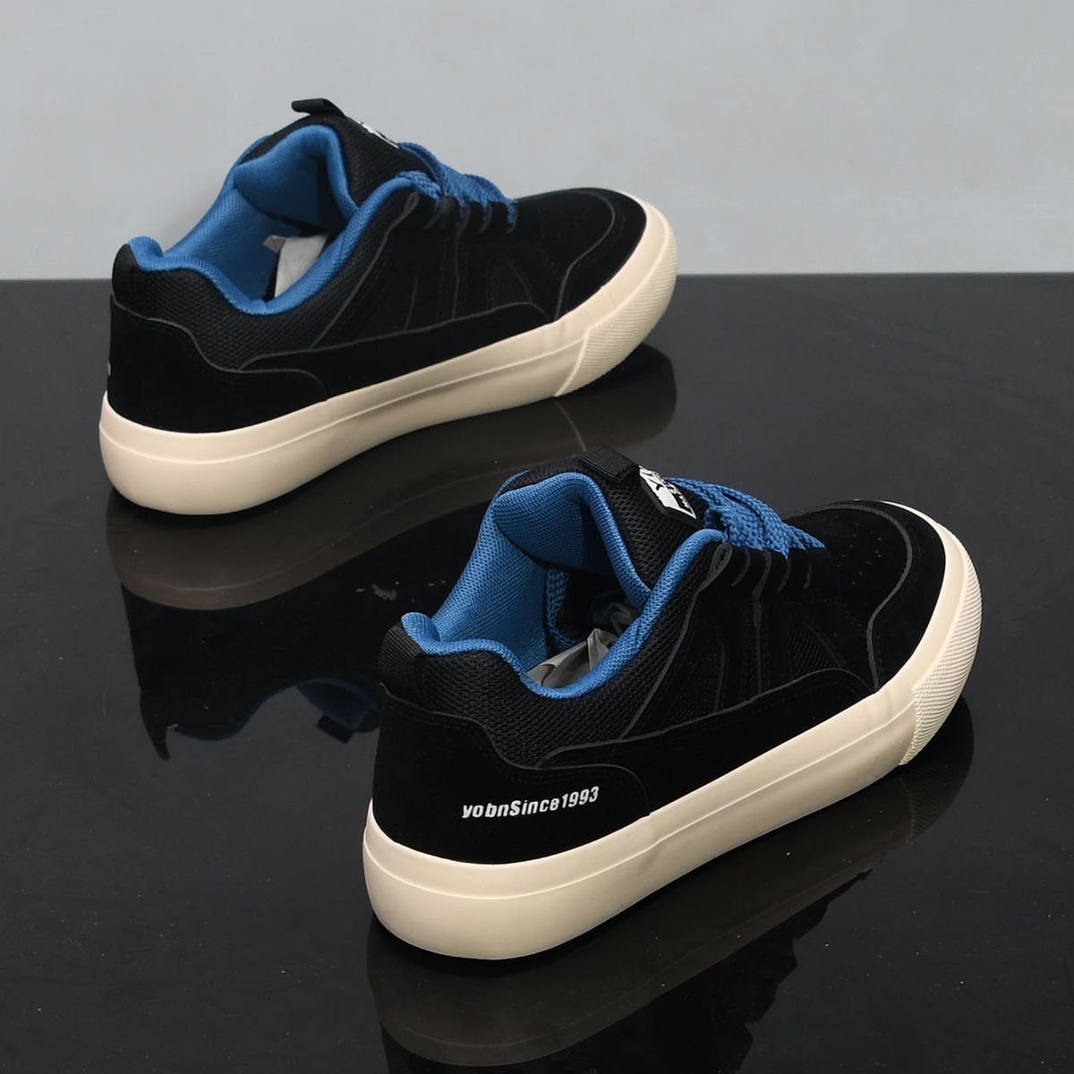 Men's Retro Running Sneakers | Breathable Suede Leather Upper | Classic Trainer Style Casual Shoes For Men (Flat Sole & Height-Increasing Options)_vogvips.com