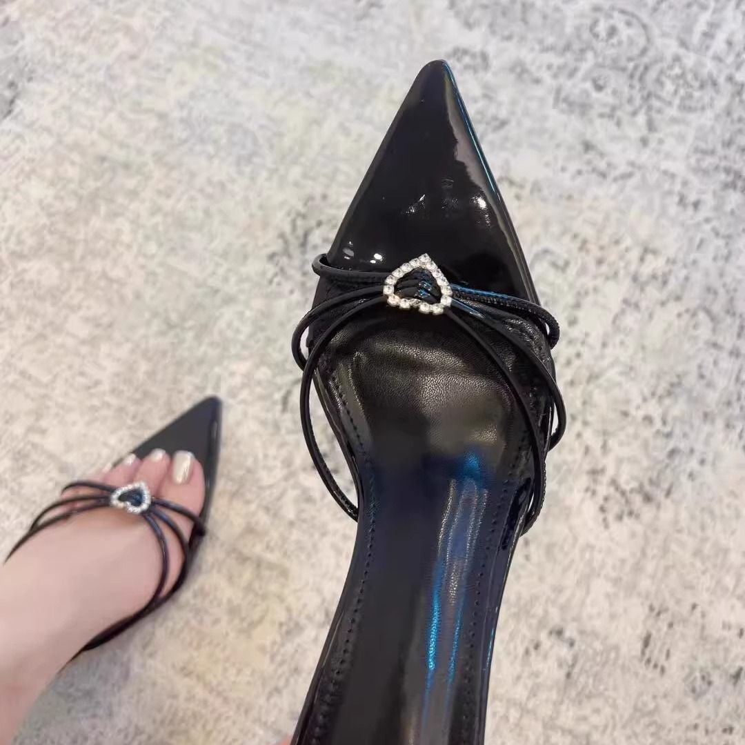 Elegant Silver Pointed-Toe High Heel Sandals With Heart-Shaped Rhinestones For Women Perfect For Wearing As Outerwear Or As Sandals._vogvips.com