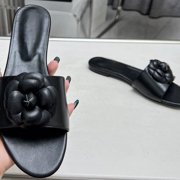 Xiaoxiangjia 2024 New Model Camellia Metal Decoration Fashionable Versatile Round-Toe Internet Celebrity Large Size_vogvips.com