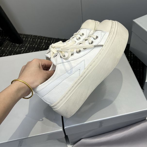 2026 New Canvas Thick-Soled Shoes For Women With Cross Flower Design, Height-Increasing Black And White Color-Block Des_vogvips.com