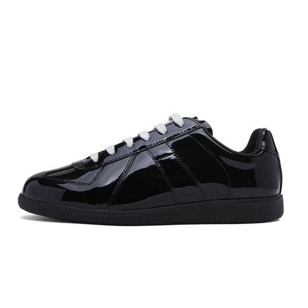 Dexun White Retro Casual Lace up Genuine Leather Running Sneakers Men's Flat Couple Style Versatile Durable Shoes_vogvips.com