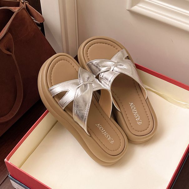 Internet Celebrity Platform Thick Sole Slippers 2025 Summer New Korean Fashion Outdoor Comfortable Cross Sandals For_vogvips.com