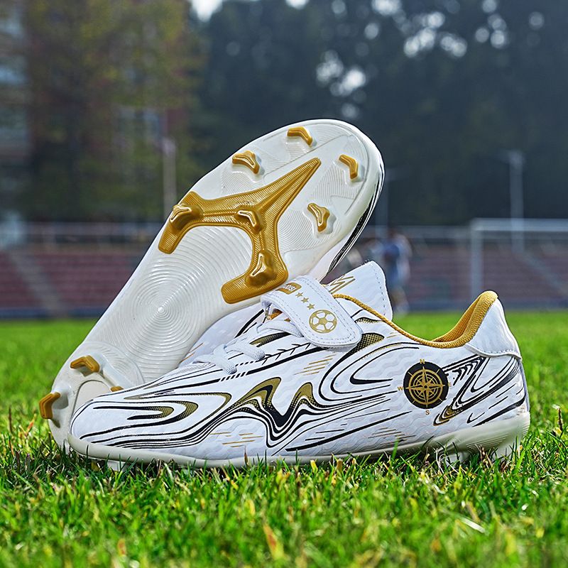 Children's long nail football shoes male outdoor primary and secondary school students broken nail training shoes youth sports shoes_vogvips.com