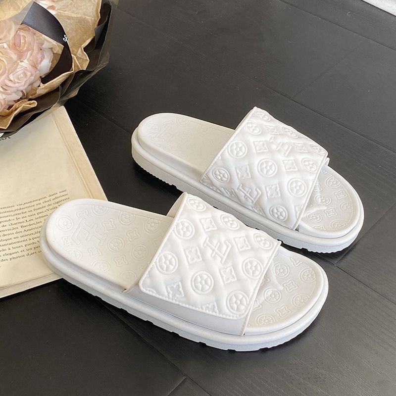 Bestselling 2026 Summer New Design Couple's Versatile Beach Fashionable Embossed Casual Thick Soft Bottom Outerwear_vogvips.com