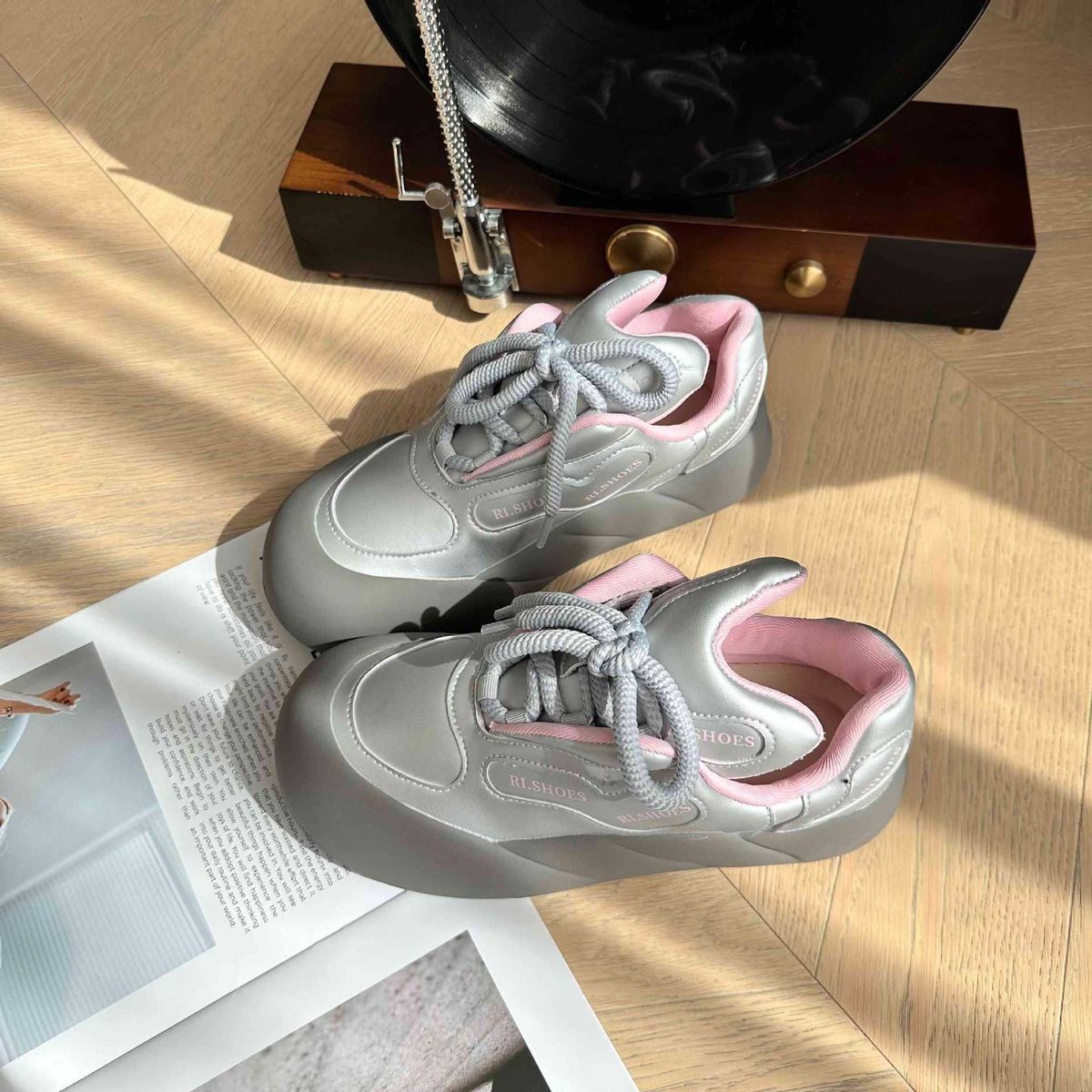 Autumn And Winter Cloud Board Women's Rabbit Ears, Thick Soled Bread, Casual Shoes, Instagram, Ugly, Cute, Fashionable,_vogvips.com