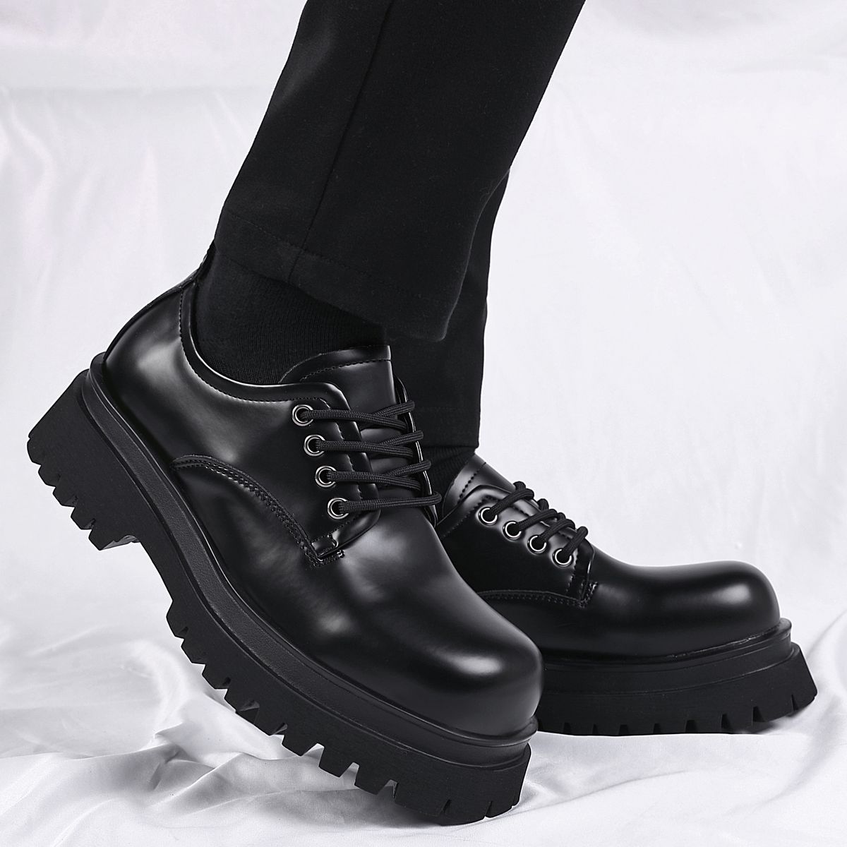 2025 New Men's Trendy Brand High-End Large Leather Black Low-Top Martin Casual Thick-Soled Derby Shoes_vogvips.com