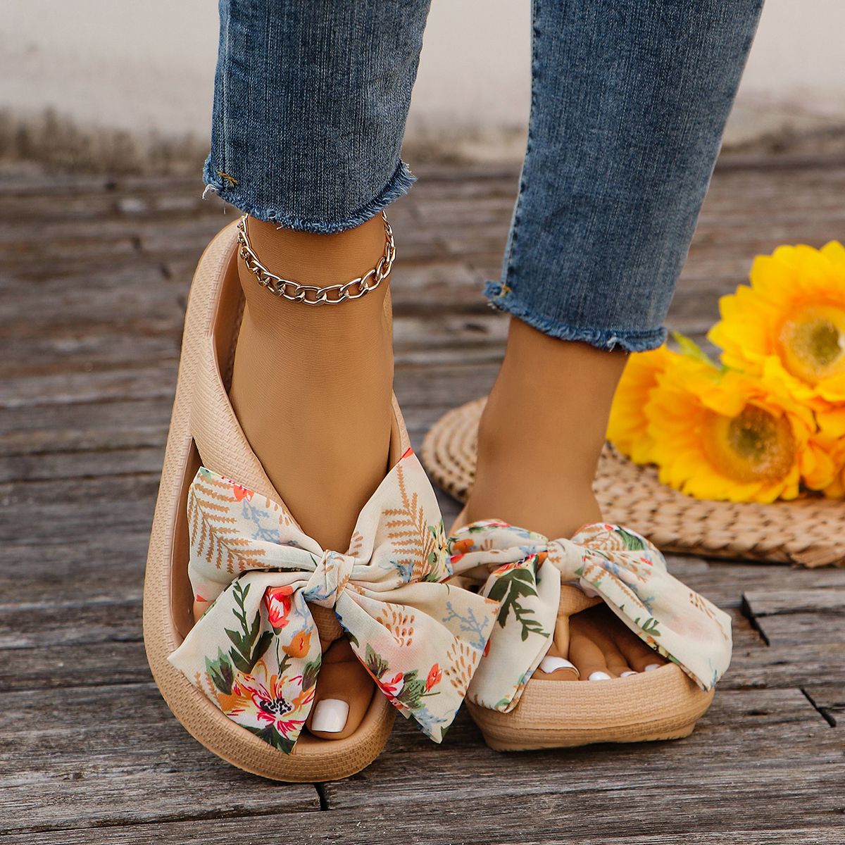 Summer Ladies Handmade Bows Flip-flops Soft-soled Non-slip Women's Cloud Slippers Travel Vacation Beach Women Shoes_vogvips.com