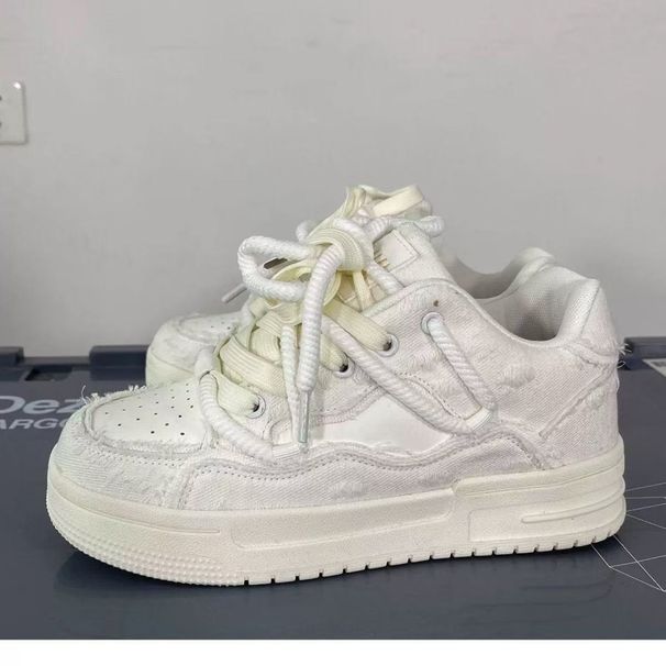 National Trend Men's Niche Design Skate Milk Fufu Casual Sports Thick-Soled Couple White Shoes_vogvips.com