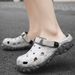 2024 Factory Cheap EVA Men's Clogs Shoes Lightweight Wholesale Plastic Clog Men Beach Working Sandals With Men Clogs Mules_vogvips.com