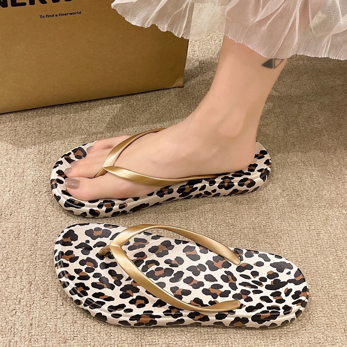 Leopard Print Flip-flops Women, Summer Thick-soled 2026 New Model, Suitable Outdoor Wear, Non-slip, Versatile For_vogvips.com