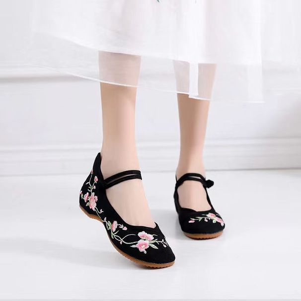 Women’s Shoes Chasing Dreams Dance With Style Retro Elegant Embroidered Cloth Shoes Soft Sole Small Wedge Heel Women's Shoes_vogvips.com