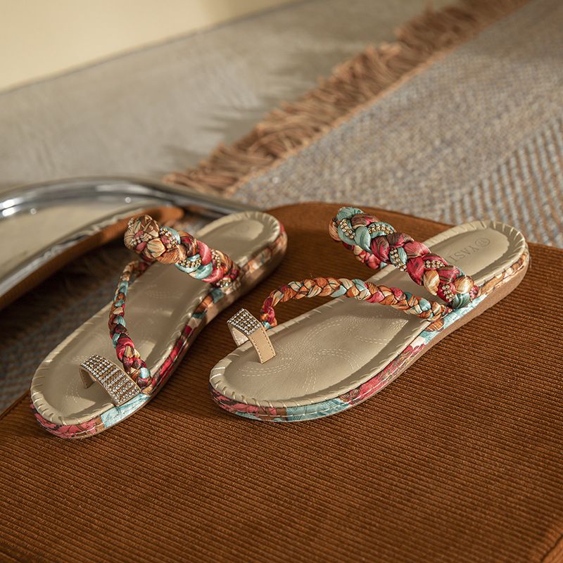 New Stylish Wooden Bead Rhinestone Bohemian Wedge Heel Comfortable Plus-size Sandals_vogvips.com
