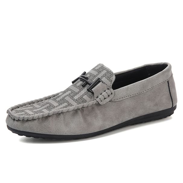 New men's bean shoes striped soft leather light lazy shoes cover feet fashion casual shoes all fashion men's single shoes_vogvips.com