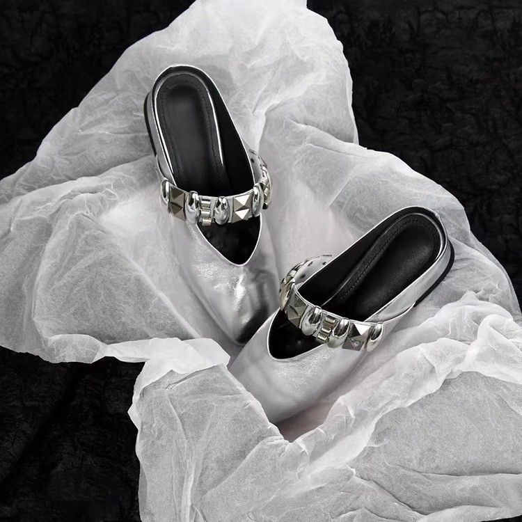 Sweet And Cool Metal Single Shoes For Women With Inner Height Increase And Outer Wear, Closed Toe Slippers, Square Toe, One Strap Half Slippers_vogvips.com